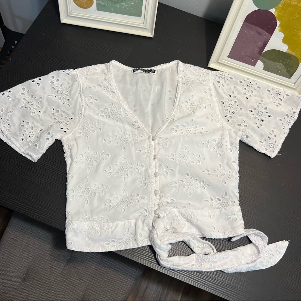 Elegant White Eyelet Lace Crop Top by Abercrombie & Fitch